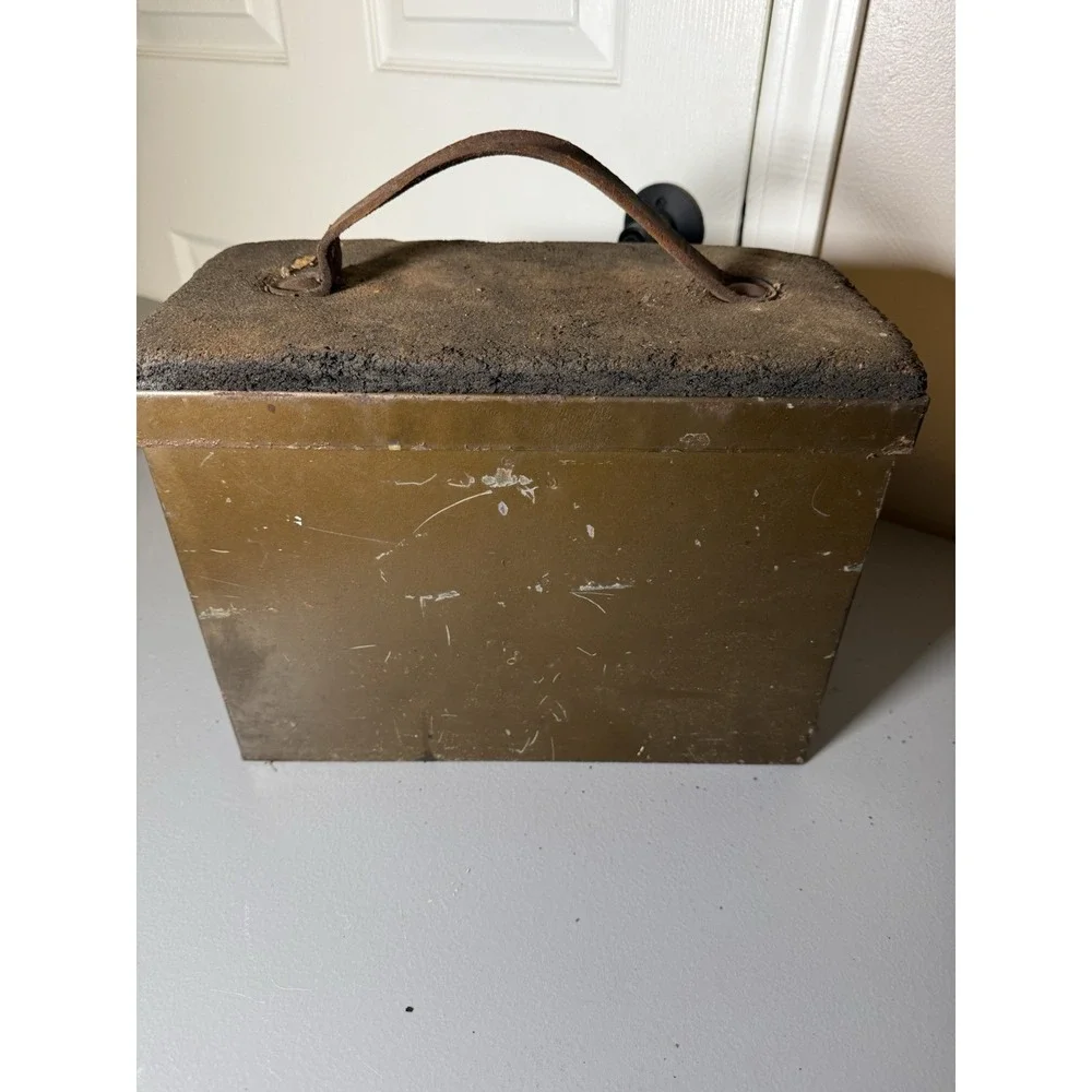 Vintage Scotsman Swivel Seat Shell Box 360* Swivel Metal WORKS Man Cave Hunting